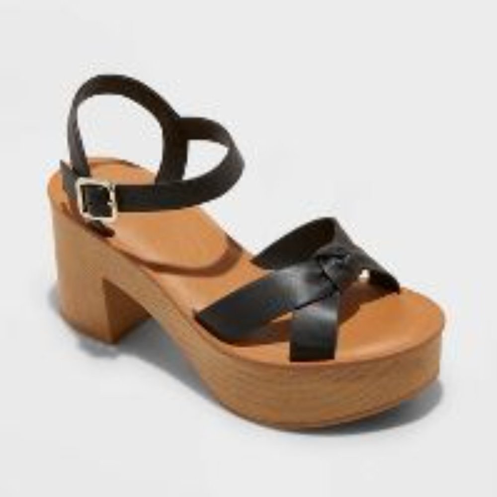 Women's Valerie Platform Heels - Universal Thread